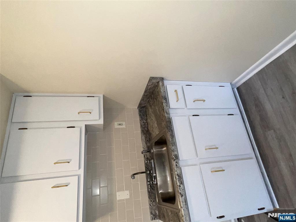 850 Main Street 107/1g