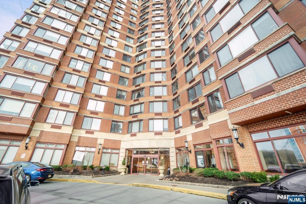 Rental Property at 100 Old Palisade 701, Fort Lee, New Jersey - Bedrooms: 1 
Bathrooms: 1 
Rooms: 2  - $2,700 MO.