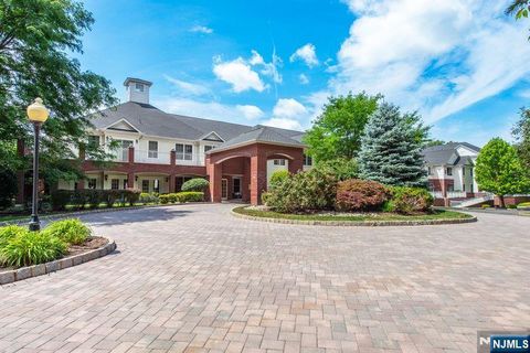 Photo of 100 Ridgewood Road #207, Twp of Washington, NJ 07676 (MLS # 26022891)