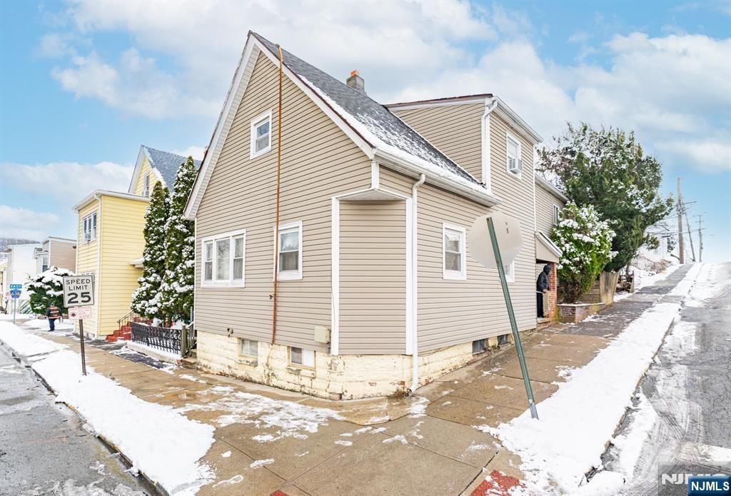 Photo of 16 Murray Avenue, Paterson, NJ 07501 (MLS # 26003303)