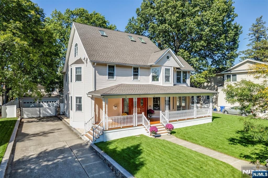 Photo of 230 Springfield Avenue, Rutherford, NJ 07070 (MLS # 25031695)
