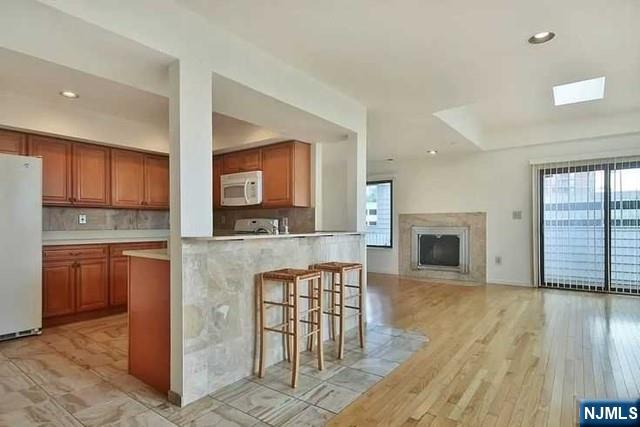 833 TOPSAIL Lane 833