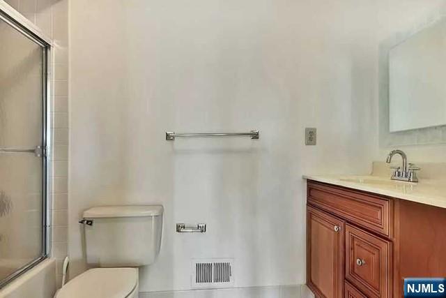 833 TOPSAIL Lane 833