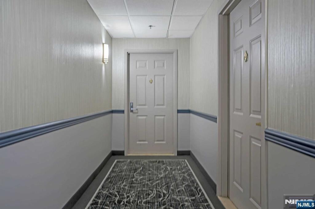 100 Old Palisade Road 1602
