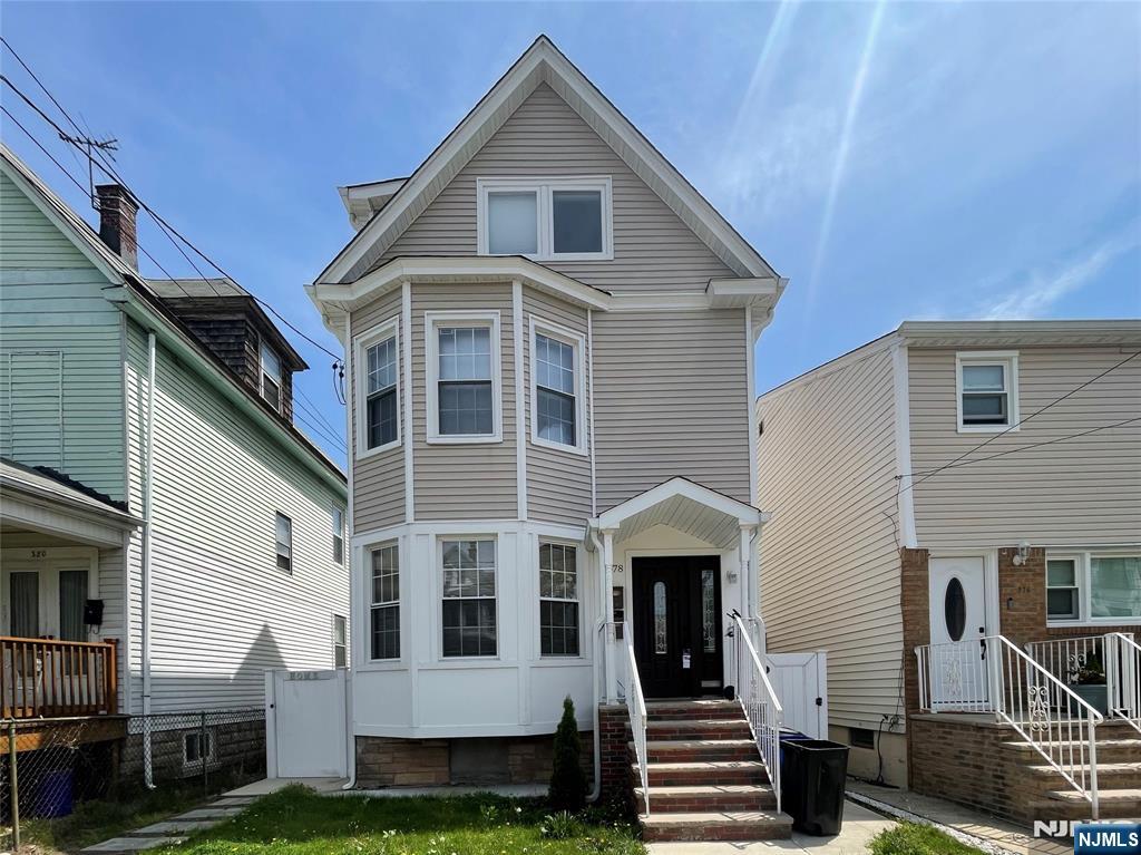 Rental Property at 378 Forest St 1, Kearny, New Jersey - Bedrooms: 2 
Bathrooms: 1 
Rooms: 5  - $2,750 MO.