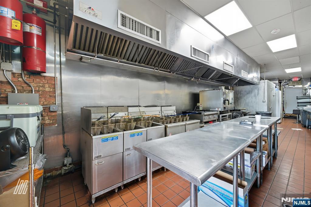 7-09 Fair Lawn Avenue