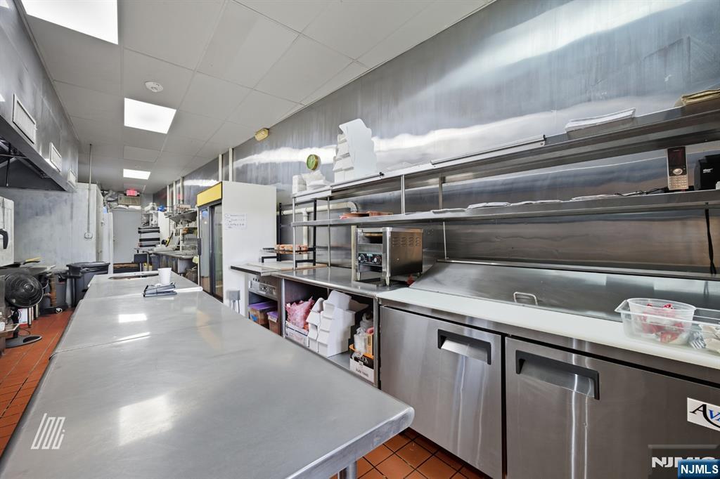 7-09 Fair Lawn Avenue