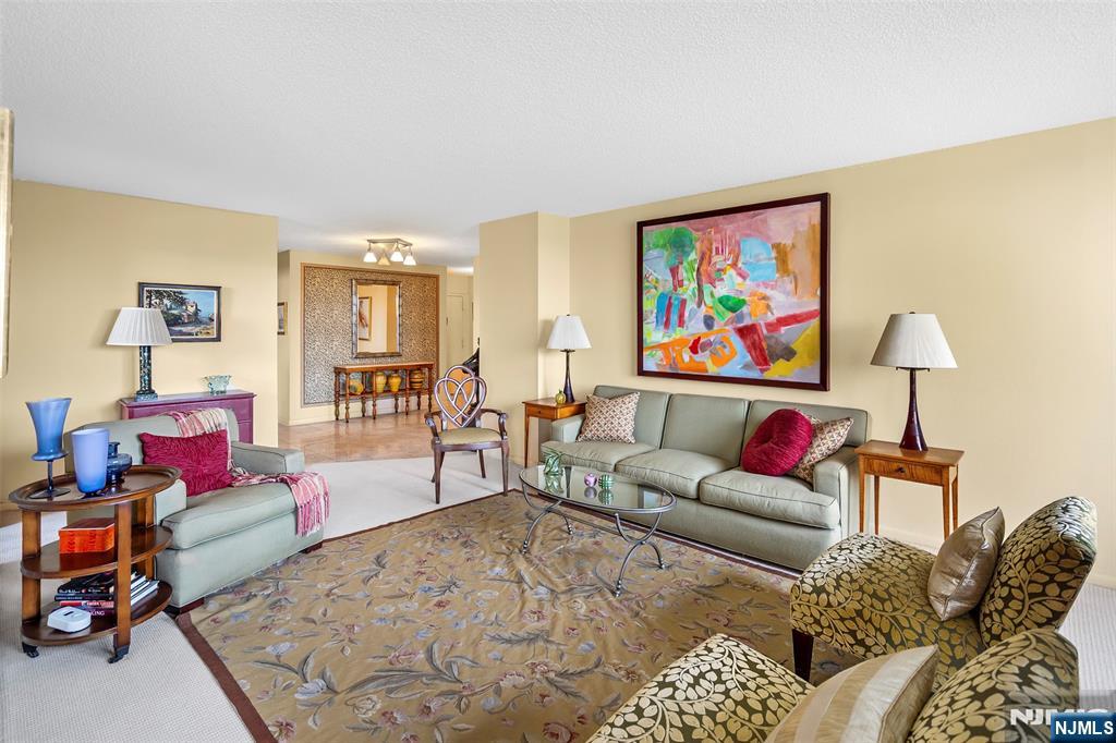 160 Overlook Avenue 3C