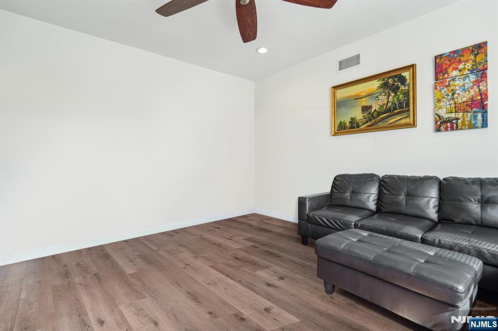 322 3rd Street