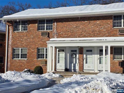 901 Washington Drive Ramsey NJ 07446