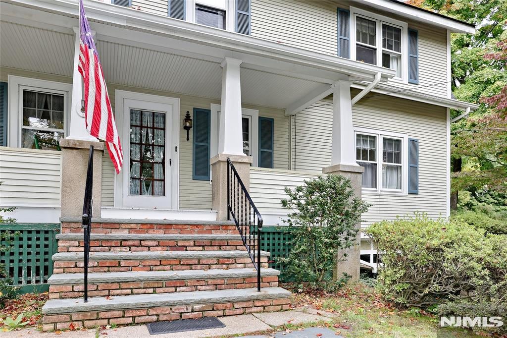 59 Linden Avenue