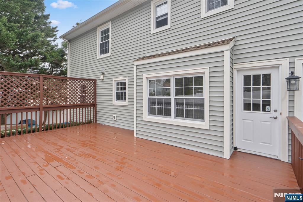 6 Giegel Court