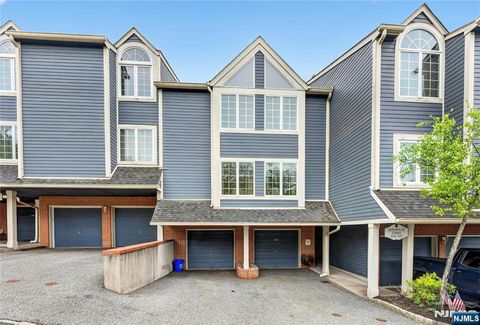 Photo of 224 Cambridge Drive, Ramsey, NJ 07446 (MLS # 26009201)