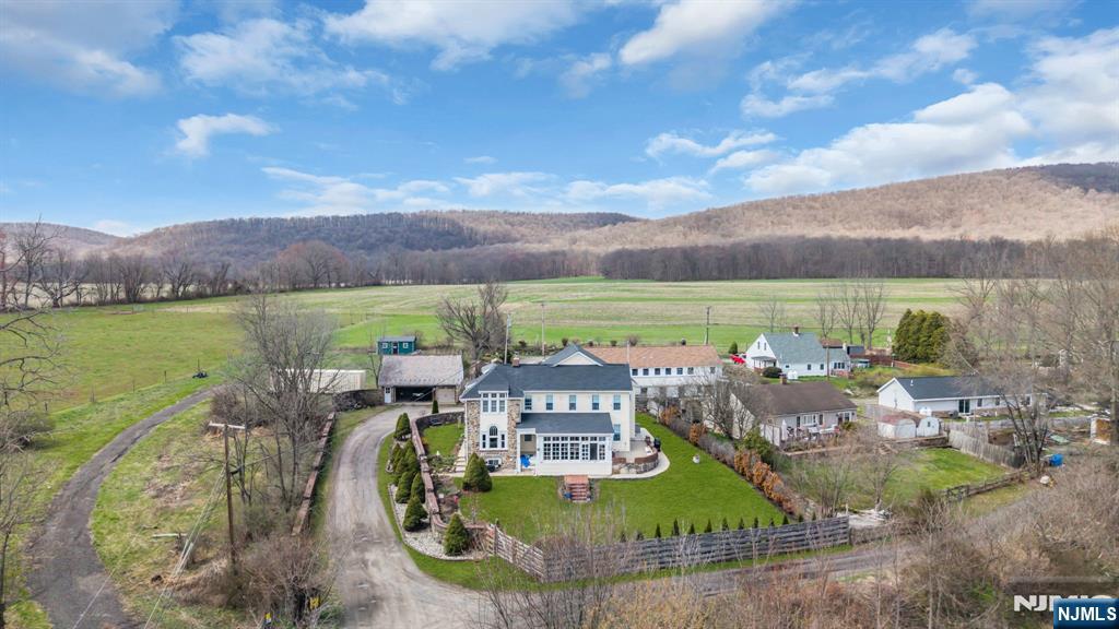 48 Willever Lake Road