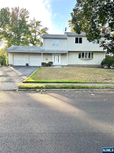 517 Fordham Place Paramus NJ 07652
