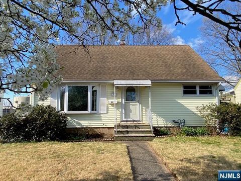 86 Trudy Drive Lodi NJ 07644