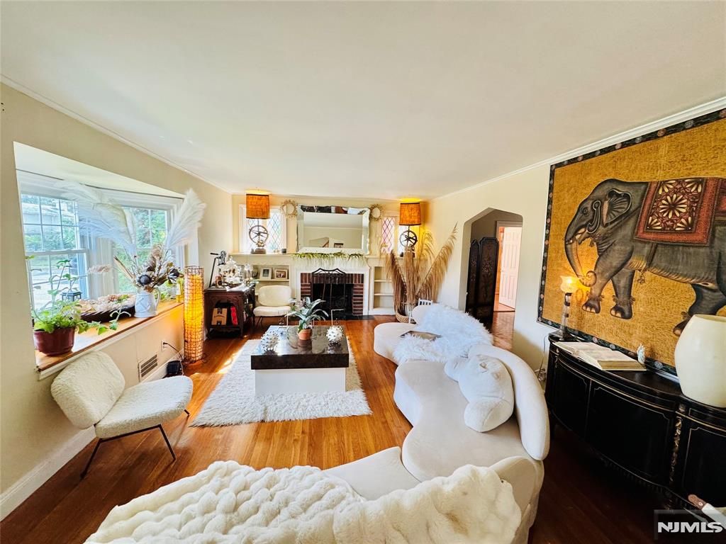 Photo of 419421 19th Avenue, Paterson, NJ 07504 (MLS # 26004772)