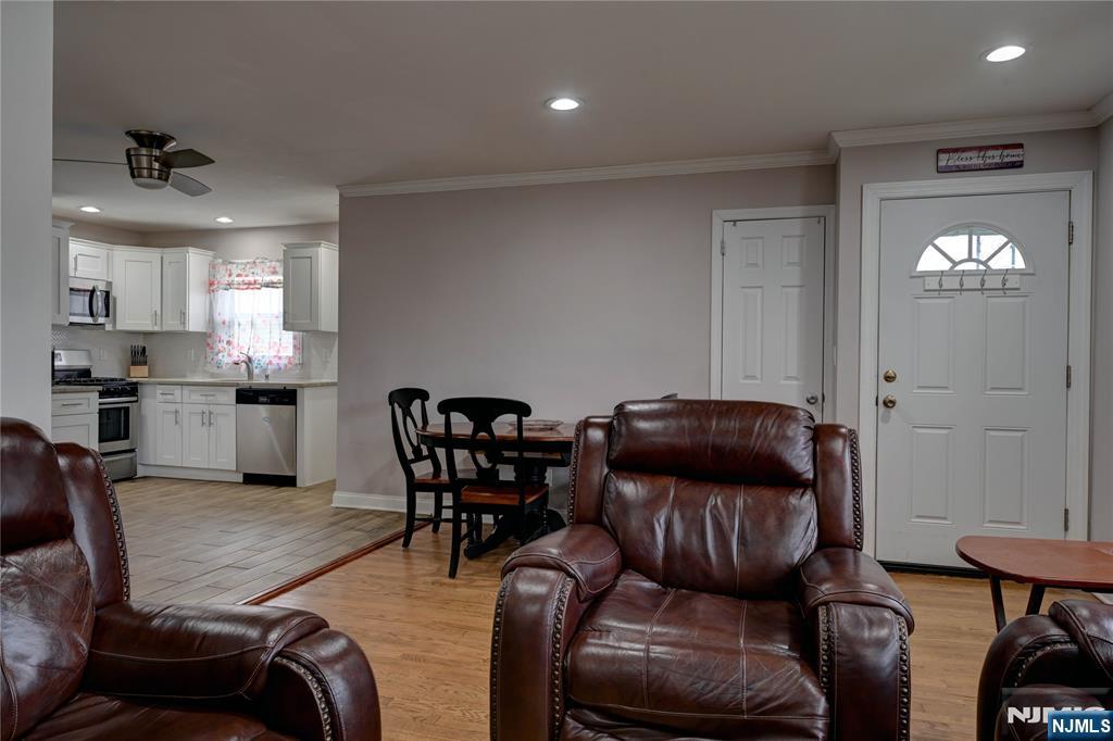 448 Clifton Boulevard