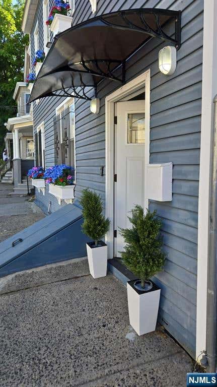 Photo of 705 15th Street, Newark, NJ 07103 (MLS # 26022765)