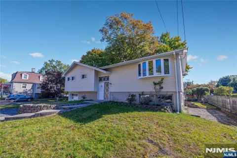 Photo of 208 Washington Street, Northvale, NJ 07647 (MLS # 26040331)