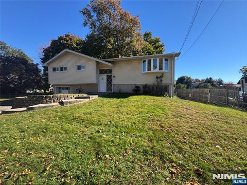 Photo of 208 Washington Street, Northvale, NJ 07647 (MLS # 26040331)