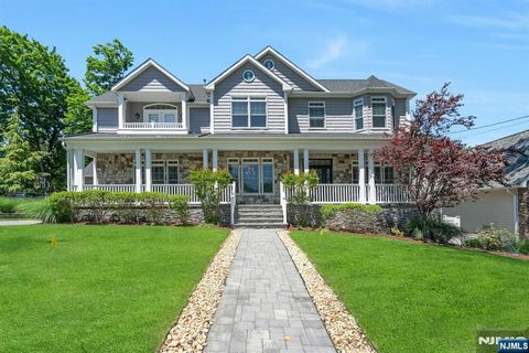 Photo of 109 Blauvelt Avenue, Ho-Ho-Kus, NJ 07423 (MLS # 26016199)
