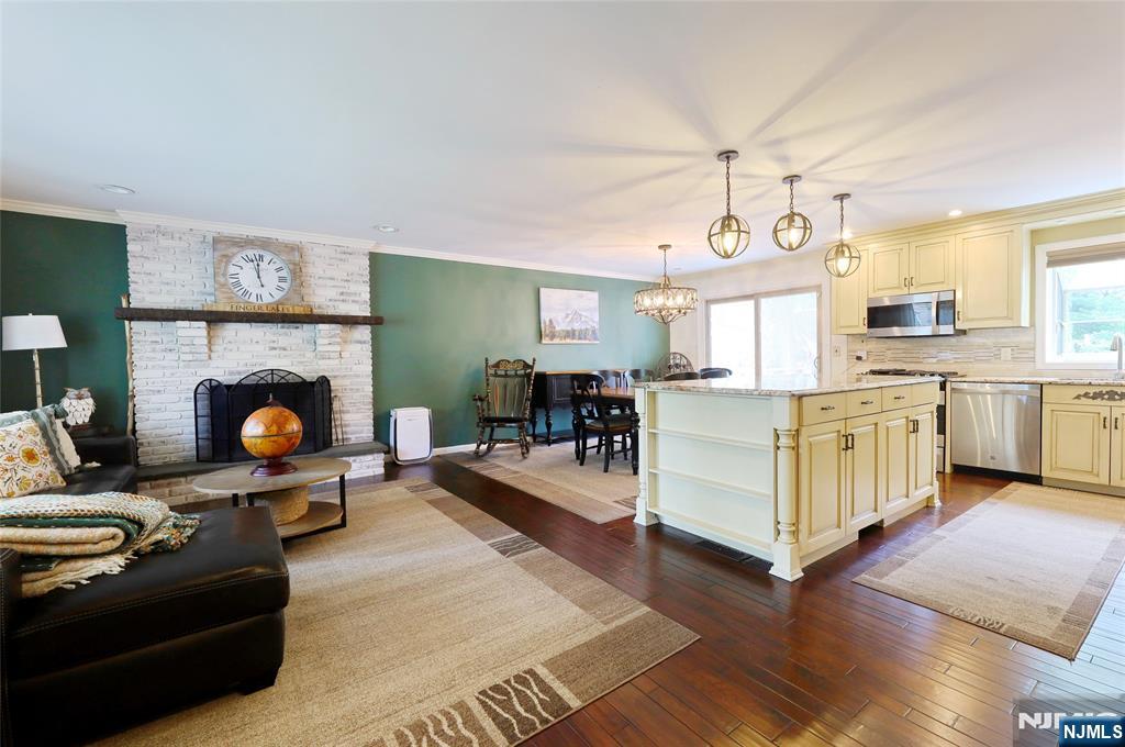 281 Homestead Road