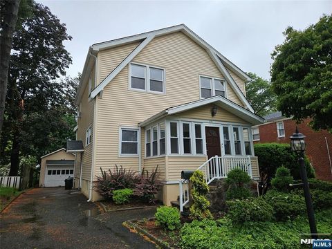 Photo of 316 Harold Ave, Leonia, NJ 07605 (MLS # 25041671)