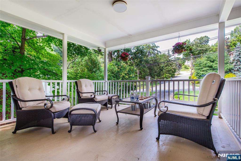 186 Macdonald Drive