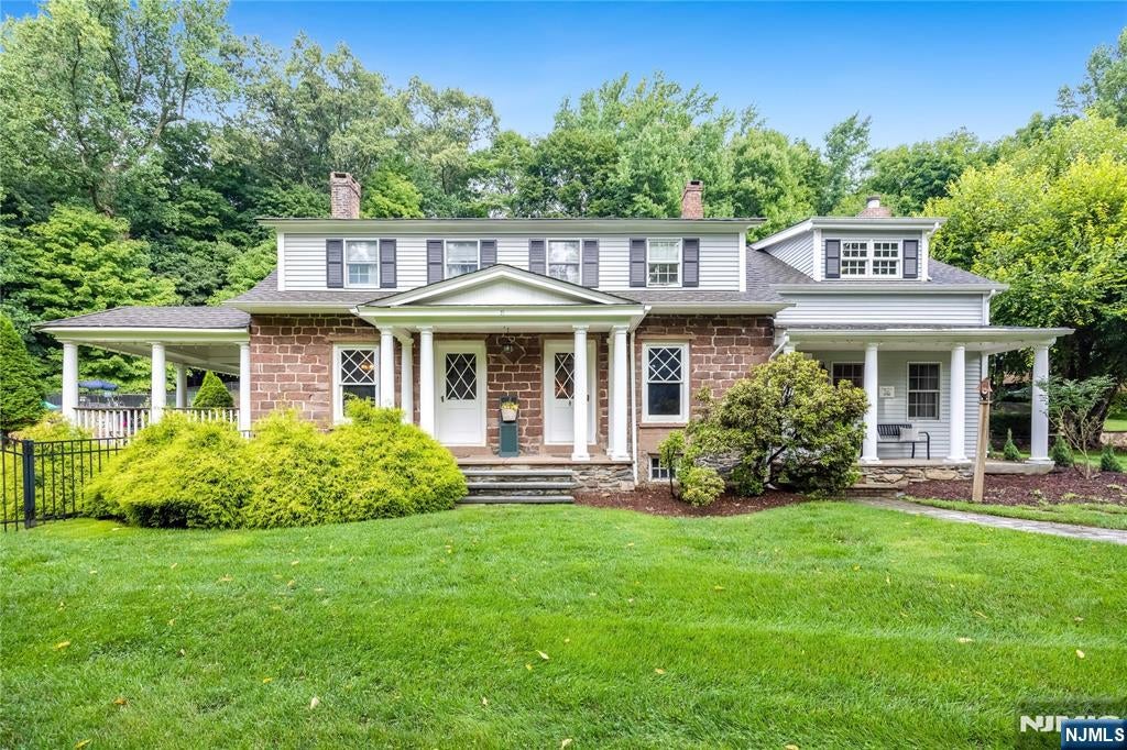 72 Hopper Farm