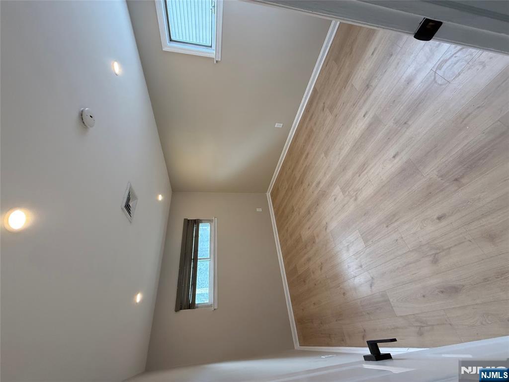 478 Riverside Terrace