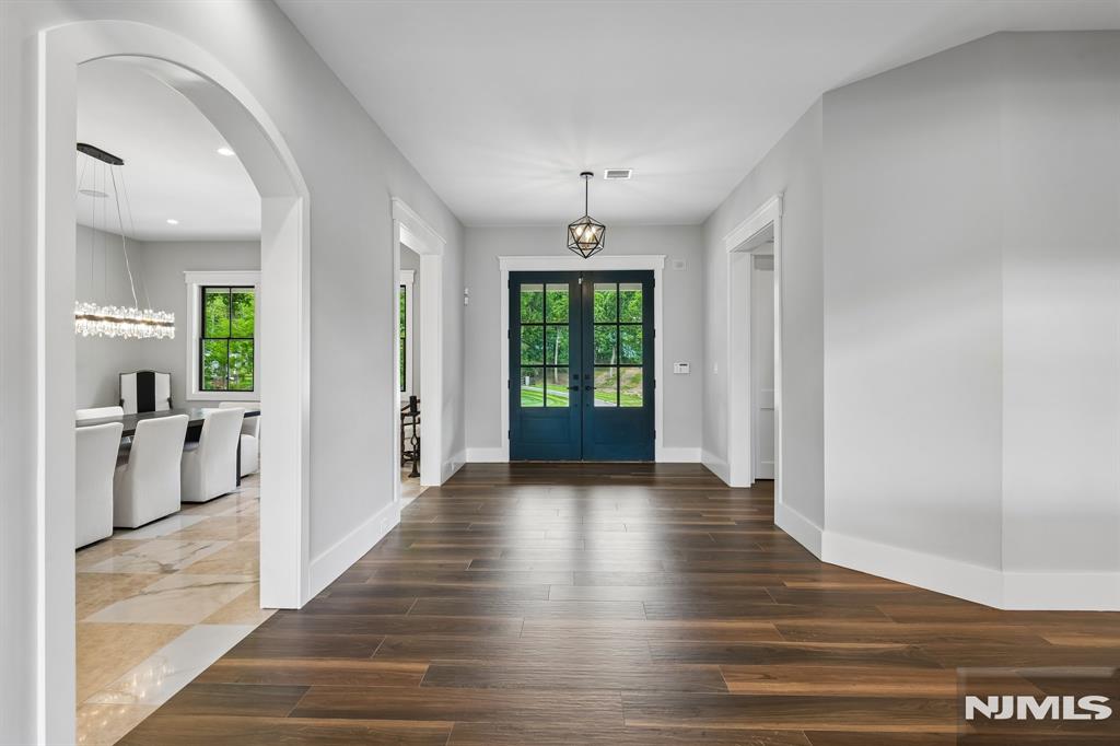 7 Homelands Drive