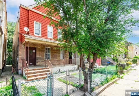 Photo of 102 Claremont Avenue, Jersey City, NJ 07305 (MLS # 26029337)
