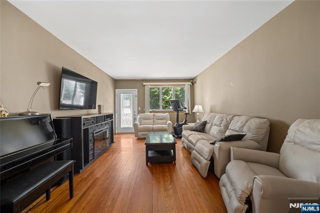 81 Huron Avenue