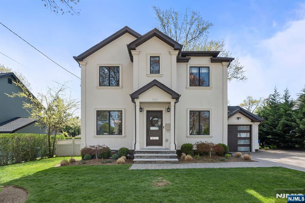 Property for Sale at 1264 Orchard Street, Fair Lawn, New Jersey - Bedrooms: 4 
Bathrooms: 4 
Rooms: 10  - $950,000