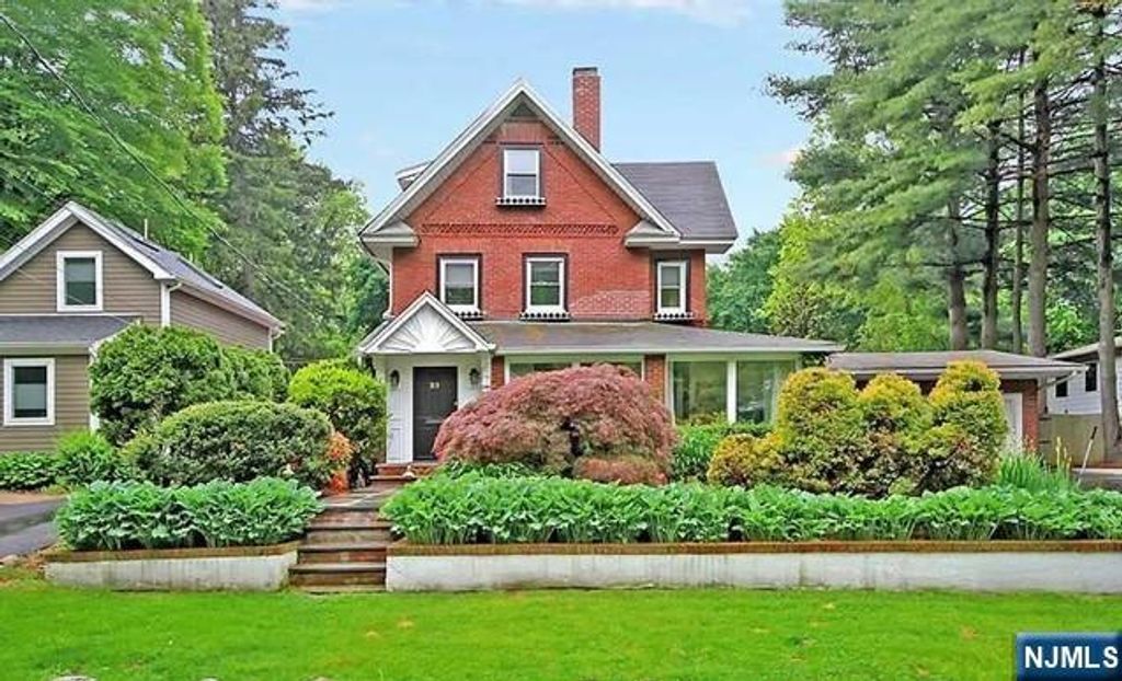 Photo of 21 Meadow Street, Demarest, NJ 07627 (MLS # 26008107)