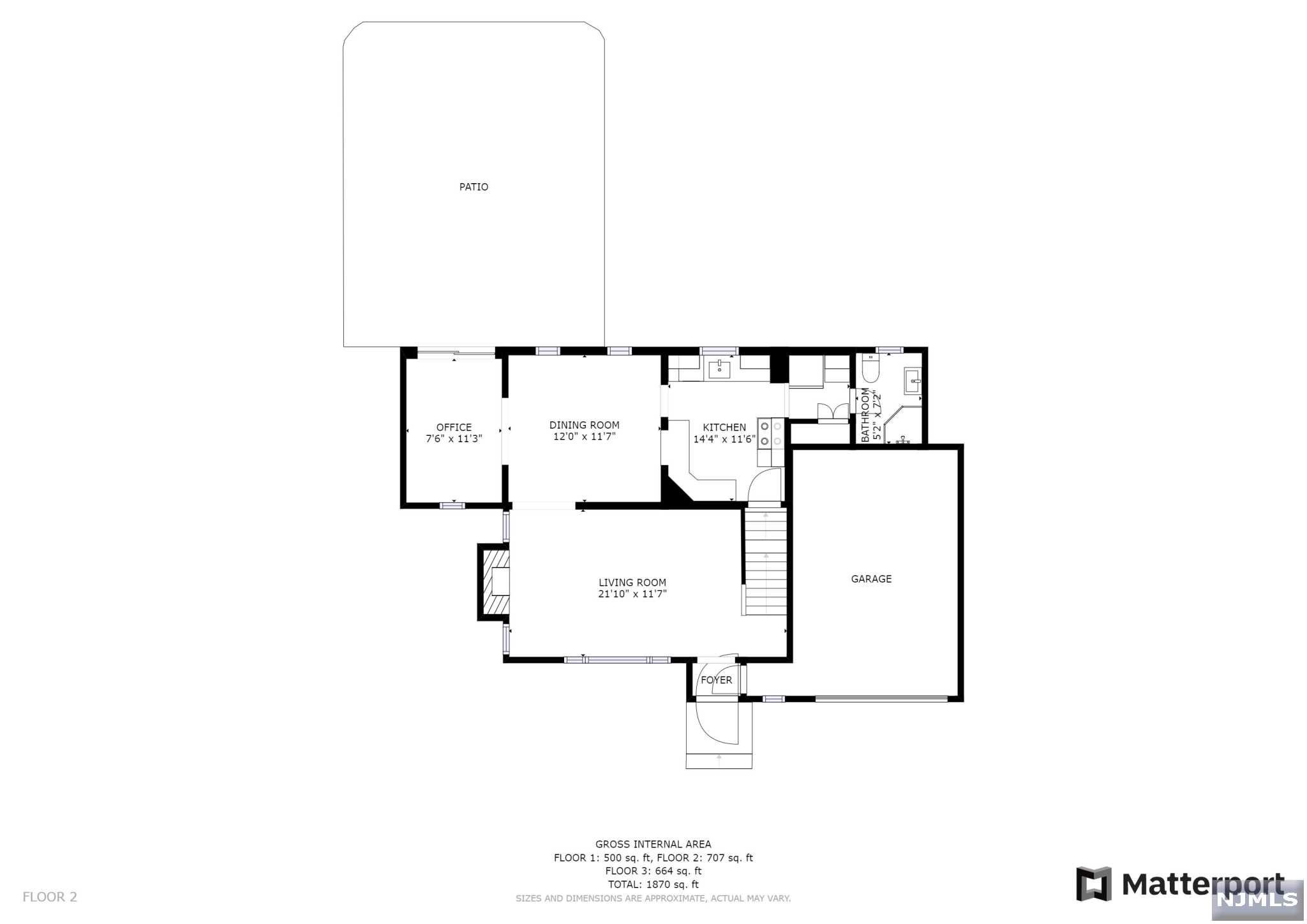 Main image without alt text