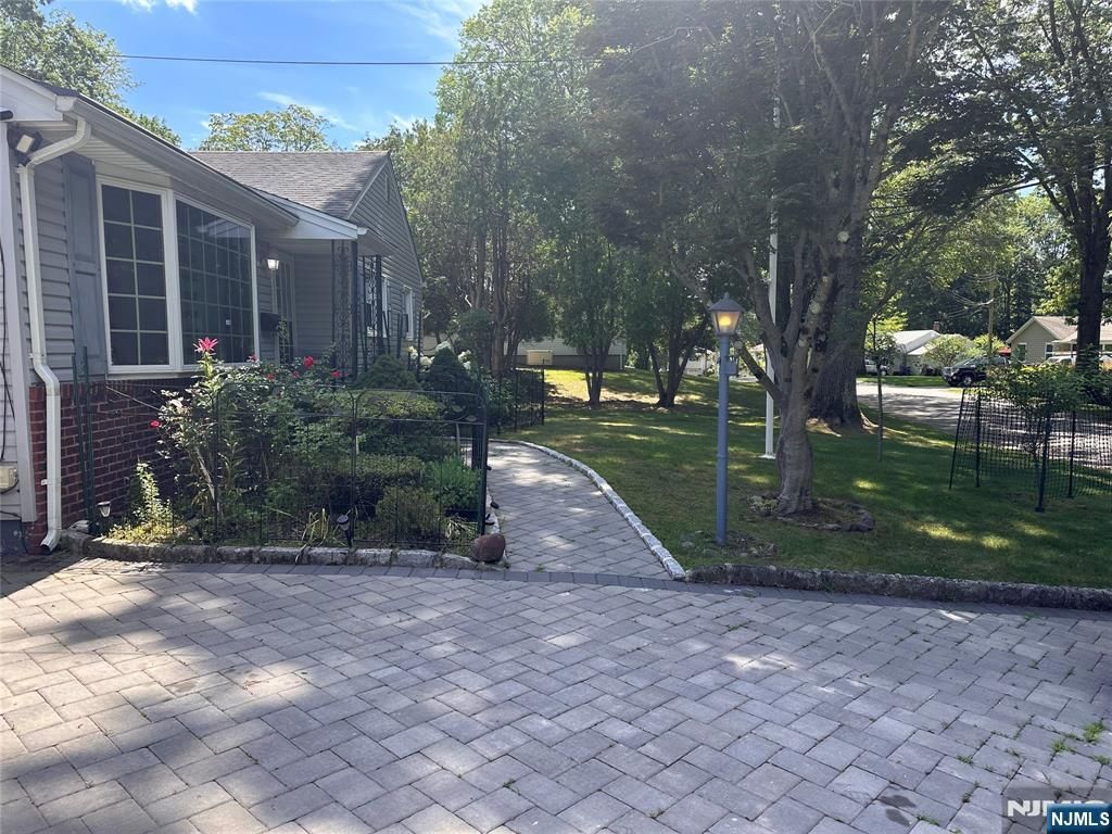 Photo of 26 Garnett Place, Norwood, NJ 07648 (MLS # 25025602)