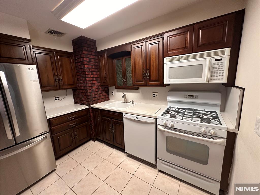 26 Garnett Place