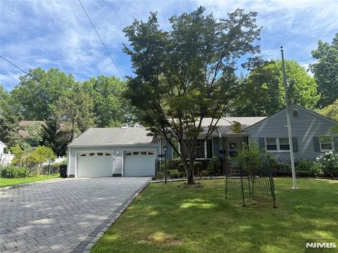 Photo of 26 Garnett Place, Norwood, NJ 07648 (MLS # 25025602)