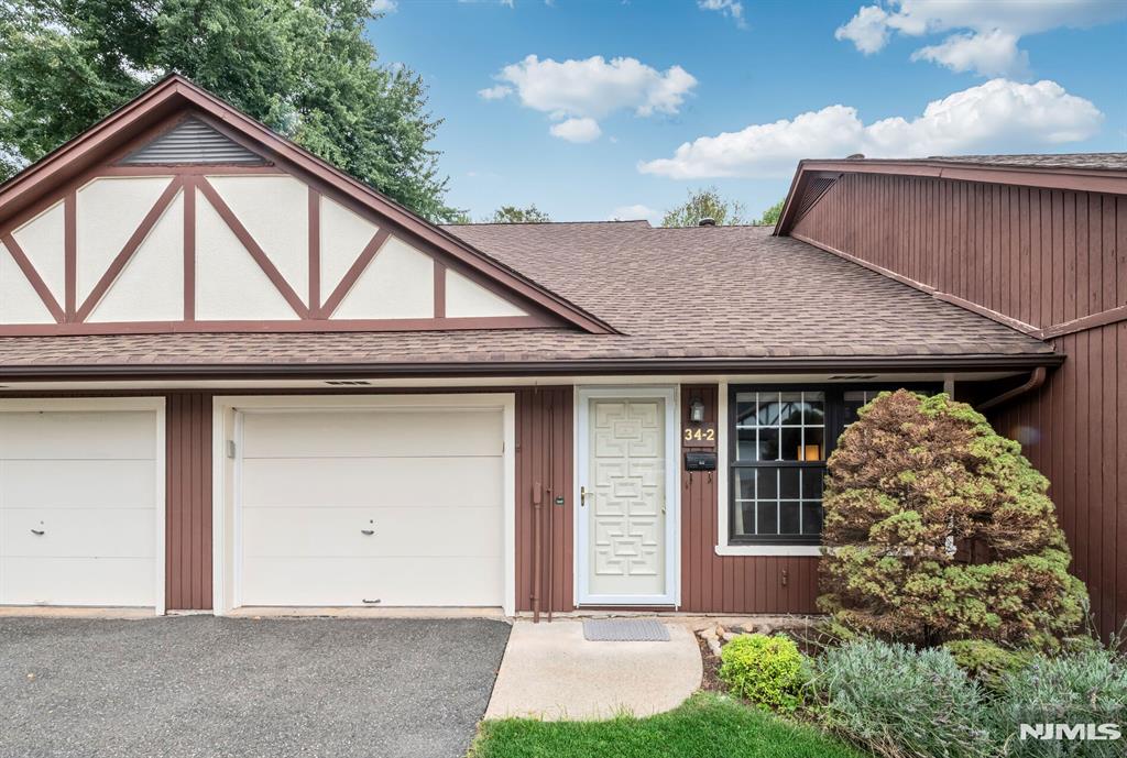 34-2 Tamaron Drive