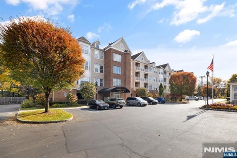 Photo of 140 Cory Lane, Elmwood Park, NJ 07407 (MLS # 26041319)