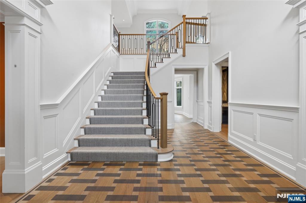 351 Lewelen Circle