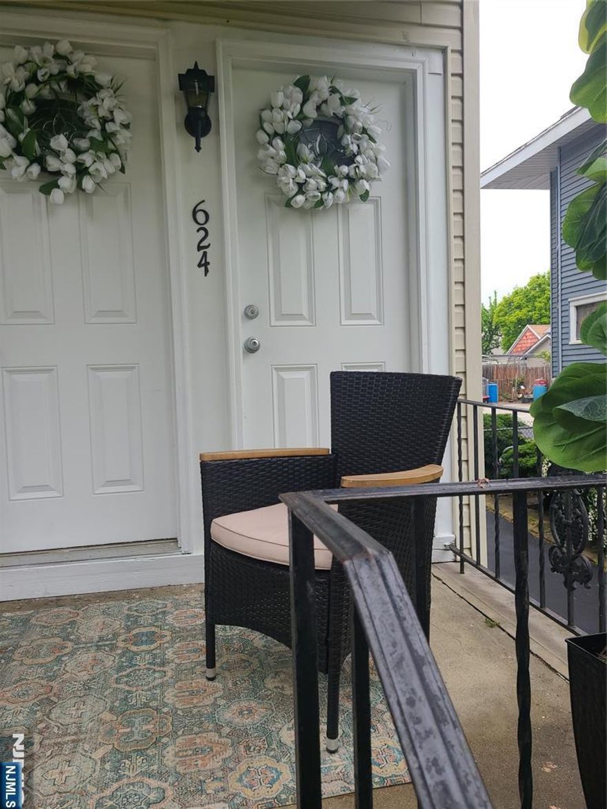 Spacious freshly painted second floor Apartment, plenty of natural lighting. With an open living room and dining area. Stainless steel appliances, 2 bedrooms one full bath. Bonus room that can be use a an office, etc. Close to major highways, NYC, Public transportation, schools and parks. Minimum credit of 650, TransUnion, Experian or Rentspree report, proof of income, 1.5 month security deposit, 1st month rent and Broker fee applies.