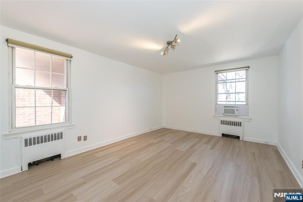 544 Broad Avenue 3