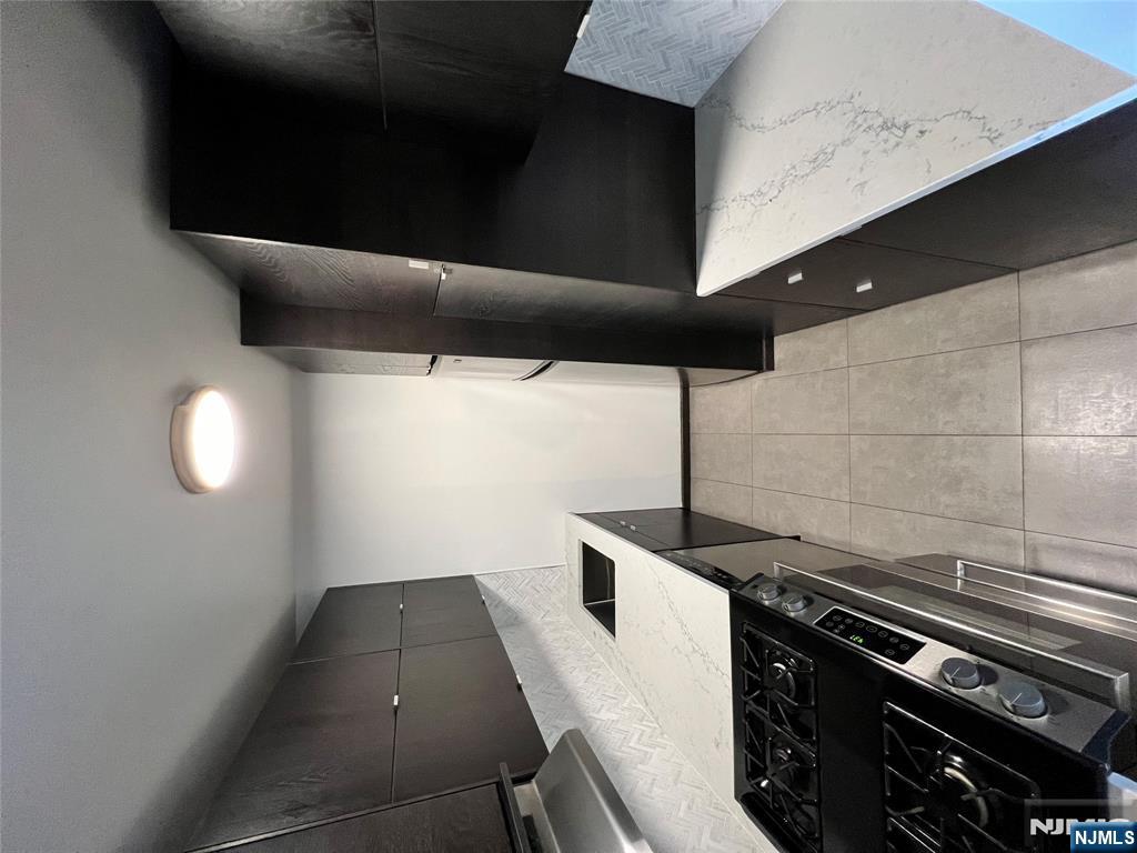 235 Prospect Avenue 12H