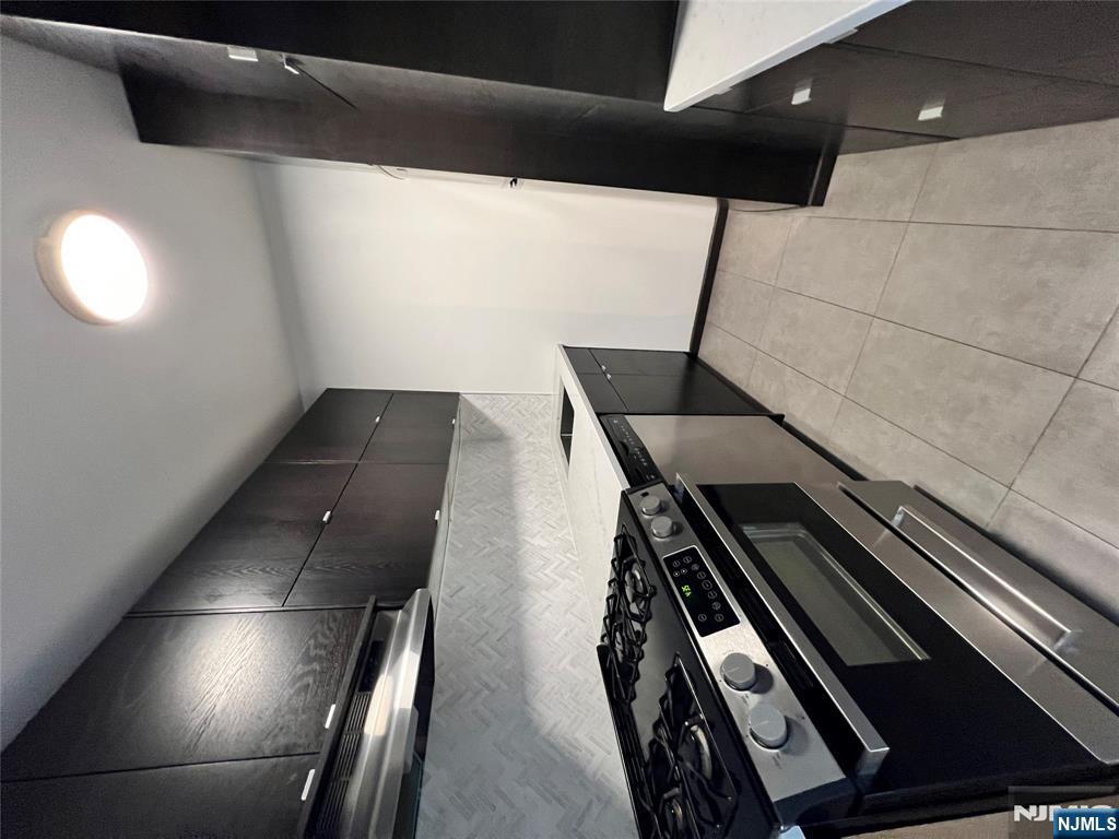 235 Prospect Avenue 12H