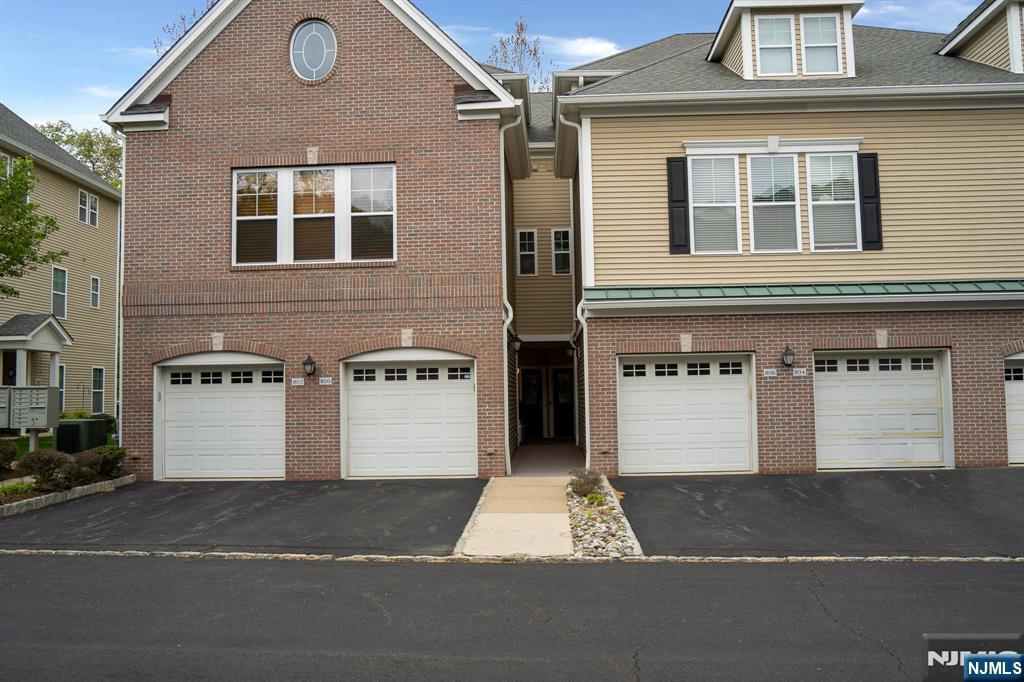 804 River Place