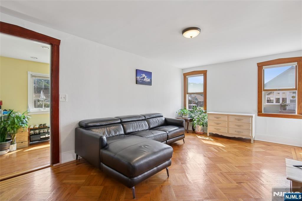 47 Colling Avenue