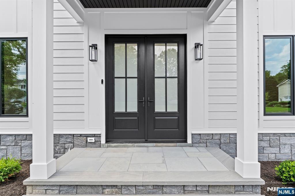 172 Birchwood
